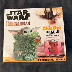 Disney Mandalorian Grogu Chia Pet